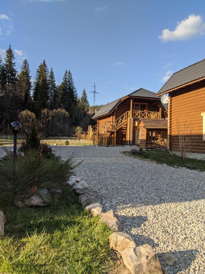 Asher Tatariv Exterior photo